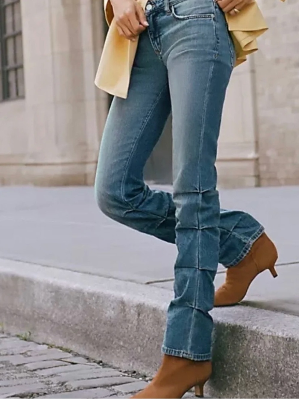 PILCRO Ruched Straight-Leg Jeans